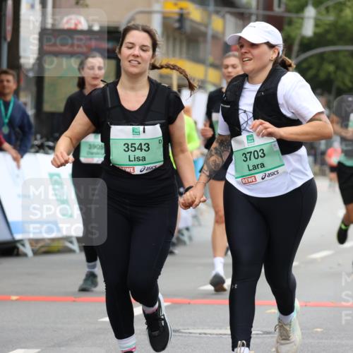 21.09.2025 - PSD Bank Halbmarathon Strokosch-Dieckow http://msf.ph/oto/8948324 21.09.2025 12:38:08 Ziel 1156, 3211, 3212, 3233, 3487, 3543, 3703, 3799, 3818, 3865, 3905 meine-sportfotos.de