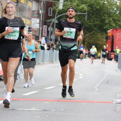 21.09.2025 - PSD Bank Halbmarathon Strokosch-Dieckow http://msf.ph/oto/8948325 21.09.2025 12:38:10 Ziel 1156, 3211, 3212, 3487, 3543, 3703, 3799, 3818, 3865, 3905 meine-sportfotos.de
