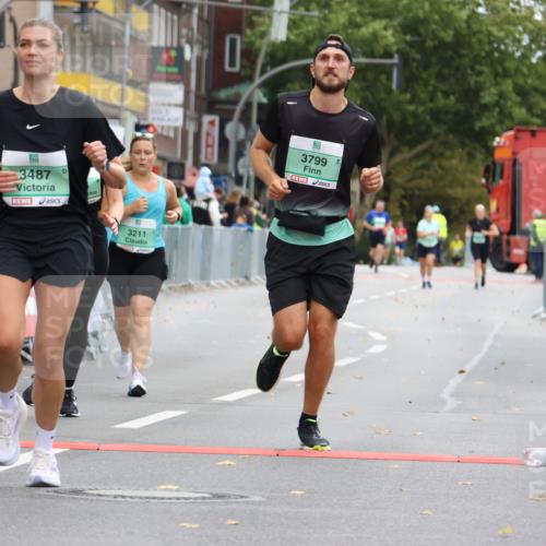 21.09.2025 - PSD Bank Halbmarathon Strokosch-Dieckow http://msf.ph/oto/8948328 21.09.2025 12:38:11 Ziel 1156, 3211, 3212, 3487, 3543, 3703, 3799, 3818, 3865, 3905 meine-sportfotos.de
