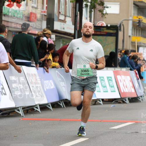 21.09.2025 - PSD Bank Halbmarathon Strokosch-Dieckow http://msf.ph/oto/8948350 21.09.2025 12:39:00 Ziel 3197, 3238, 3280, 3365 meine-sportfotos.de