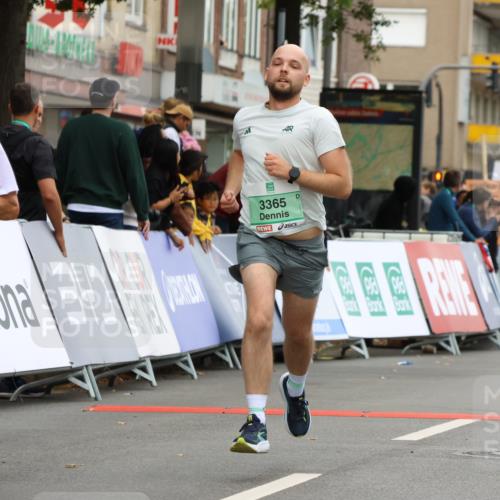 21.09.2025 - PSD Bank Halbmarathon Strokosch-Dieckow http://msf.ph/oto/8948352 21.09.2025 12:39:00 Ziel 3197, 3238, 3280, 3365 meine-sportfotos.de