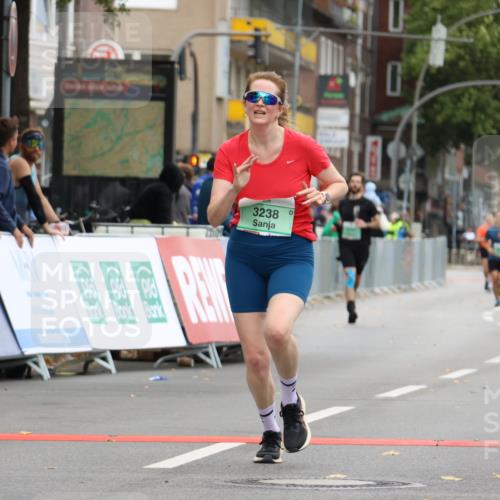 21.09.2025 - PSD Bank Halbmarathon Strokosch-Dieckow http://msf.ph/oto/8948362 21.09.2025 12:39:05 Ziel 3238, 3280, 3365 meine-sportfotos.de