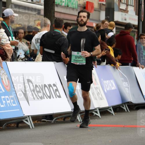 21.09.2025 - PSD Bank Halbmarathon Strokosch-Dieckow http://msf.ph/oto/8948365 21.09.2025 12:39:16 Ziel 2765, 3797 meine-sportfotos.de