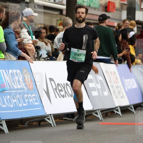 21.09.2025 - PSD Bank Halbmarathon Strokosch-Dieckow http://msf.ph/oto/8948371 21.09.2025 12:39:17 Ziel 2765, 3566, 3797 meine-sportfotos.de