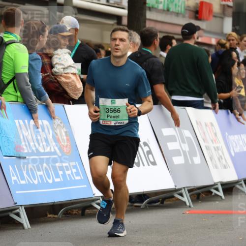 21.09.2025 - PSD Bank Halbmarathon Strokosch-Dieckow http://msf.ph/oto/8948375 21.09.2025 12:39:24 Ziel 2765, 3566, 3623, 3797 meine-sportfotos.de