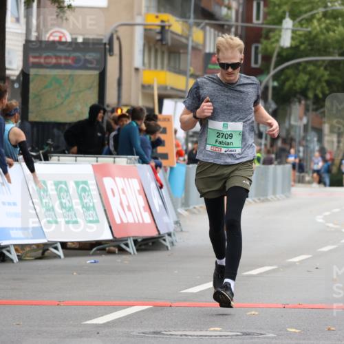 21.09.2025 - PSD Bank Halbmarathon Strokosch-Dieckow http://msf.ph/oto/8948385 21.09.2025 12:39:31 Ziel 2709, 2765, 3566, 3623 meine-sportfotos.de