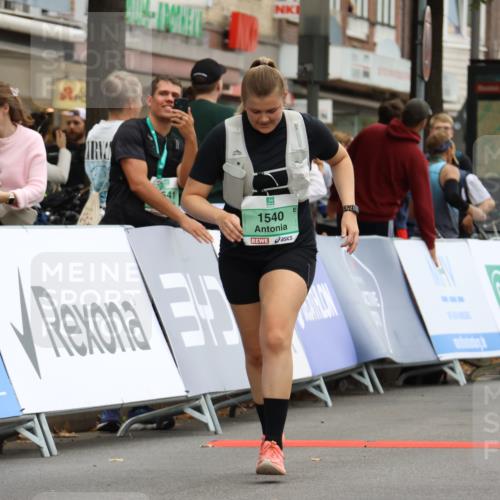 21.09.2025 - PSD Bank Halbmarathon Strokosch-Dieckow http://msf.ph/oto/8948443 21.09.2025 12:40:58 Ziel 1293, 1540, 3459 meine-sportfotos.de