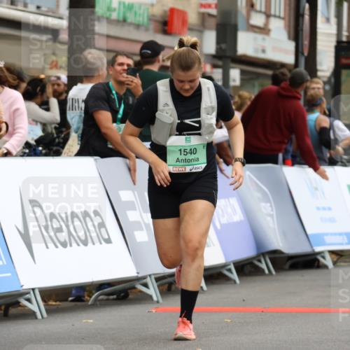 21.09.2025 - PSD Bank Halbmarathon Strokosch-Dieckow http://msf.ph/oto/8948445 21.09.2025 12:40:59 Ziel 1291, 1293, 1540, 3459 meine-sportfotos.de
