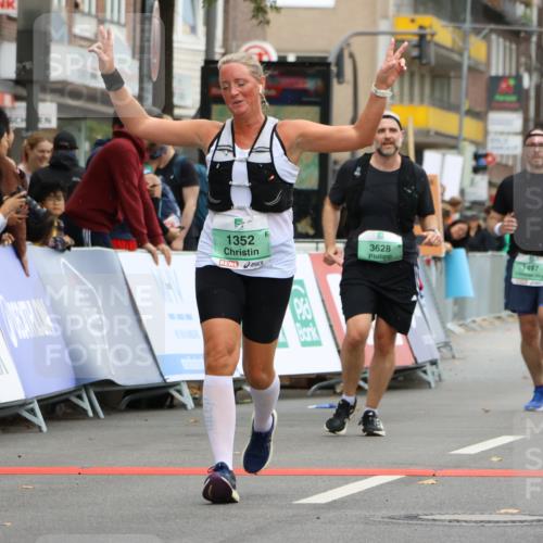 21.09.2025 - PSD Bank Halbmarathon Strokosch-Dieckow http://msf.ph/oto/8948471 21.09.2025 12:41:23 Ziel 1352, 1497, 3628 meine-sportfotos.de