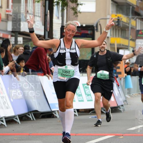 21.09.2025 - PSD Bank Halbmarathon Strokosch-Dieckow http://msf.ph/oto/8948475 21.09.2025 12:41:24 Ziel 1352, 1497, 3628 meine-sportfotos.de