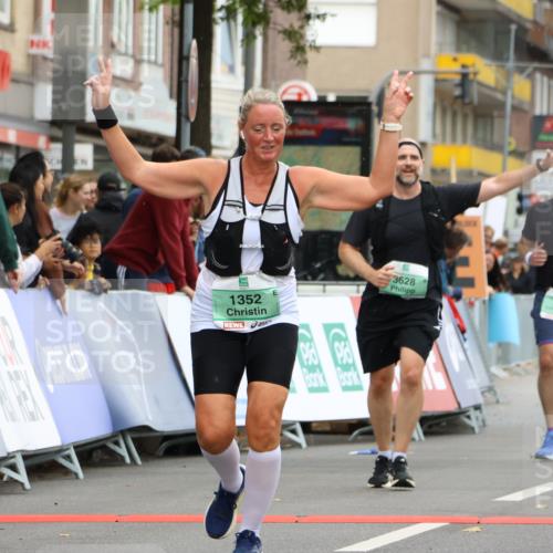 21.09.2025 - PSD Bank Halbmarathon Strokosch-Dieckow http://msf.ph/oto/8948478 21.09.2025 12:41:24 Ziel 1352, 1497, 3628 meine-sportfotos.de