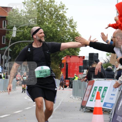 21.09.2025 - PSD Bank Halbmarathon Strokosch-Dieckow http://msf.ph/oto/8948491 21.09.2025 12:41:28 Ziel 1352, 1497, 3628 meine-sportfotos.de