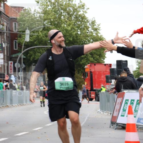 21.09.2025 - PSD Bank Halbmarathon Strokosch-Dieckow http://msf.ph/oto/8948493 21.09.2025 12:41:28 Ziel 1352, 1497, 3628 meine-sportfotos.de