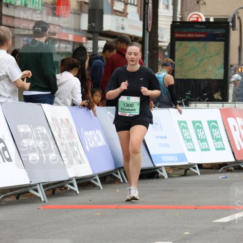 21.09.2025 - PSD Bank Halbmarathon Strokosch-Dieckow http://msf.ph/oto/8948542 21.09.2025 12:42:28 Ziel 1300, 3241, 3381, 3495, 3537, 3702 meine-sportfotos.de