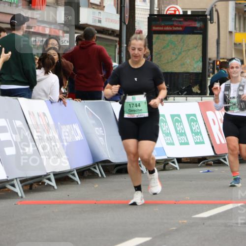 21.09.2025 - PSD Bank Halbmarathon Strokosch-Dieckow http://msf.ph/oto/8948557 21.09.2025 12:42:48 Ziel 1744, 3591 meine-sportfotos.de