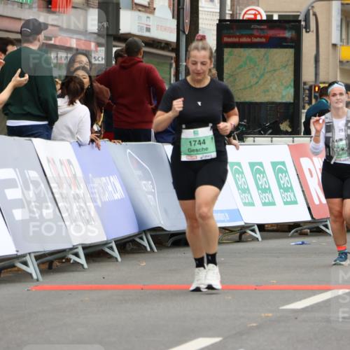 21.09.2025 - PSD Bank Halbmarathon Strokosch-Dieckow http://msf.ph/oto/8948558 21.09.2025 12:42:48 Ziel 1744, 3591 meine-sportfotos.de