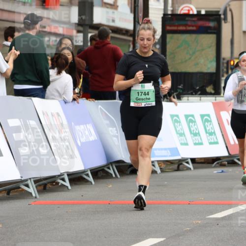 21.09.2025 - PSD Bank Halbmarathon Strokosch-Dieckow http://msf.ph/oto/8948560 21.09.2025 12:42:48 Ziel 1744, 3591 meine-sportfotos.de