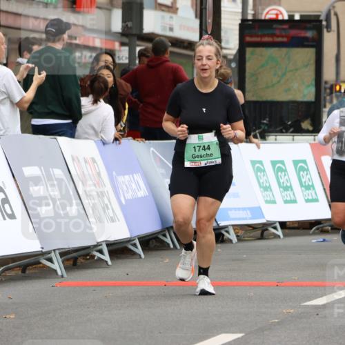 21.09.2025 - PSD Bank Halbmarathon Strokosch-Dieckow http://msf.ph/oto/8948562 21.09.2025 12:42:48 Ziel 1744, 3591 meine-sportfotos.de