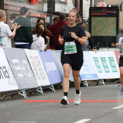 21.09.2025 - PSD Bank Halbmarathon Strokosch-Dieckow http://msf.ph/oto/8948564 21.09.2025 12:42:48 Ziel 1744, 3591 meine-sportfotos.de