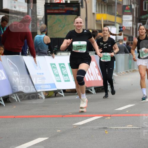 21.09.2025 - PSD Bank Halbmarathon Strokosch-Dieckow http://msf.ph/oto/8948583 21.09.2025 12:43:06 Ziel 1155, 2279, 3491 meine-sportfotos.de