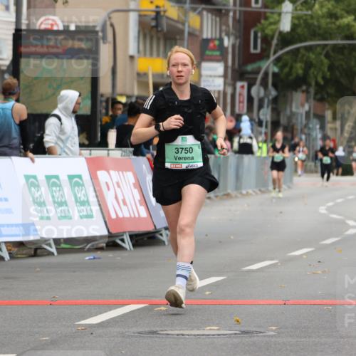 21.09.2025 - PSD Bank Halbmarathon Strokosch-Dieckow http://msf.ph/oto/8948605 21.09.2025 12:43:19 Ziel 1155, 2279, 3569, 3750 meine-sportfotos.de