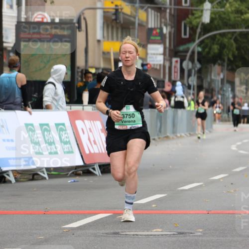21.09.2025 - PSD Bank Halbmarathon Strokosch-Dieckow http://msf.ph/oto/8948607 21.09.2025 12:43:19 Ziel 1155, 2279, 3569, 3750 meine-sportfotos.de