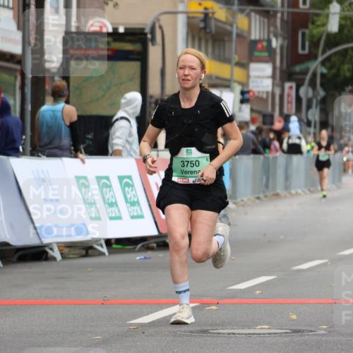 21.09.2025 - PSD Bank Halbmarathon Strokosch-Dieckow http://msf.ph/oto/8948612 21.09.2025 12:43:19 Ziel 1155, 2279, 3569, 3750 meine-sportfotos.de