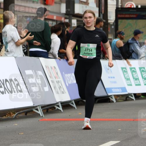 21.09.2025 - PSD Bank Halbmarathon Strokosch-Dieckow http://msf.ph/oto/8948643 21.09.2025 12:44:11 Ziel 1516, 3714, 3744 meine-sportfotos.de
