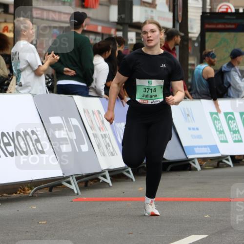 21.09.2025 - PSD Bank Halbmarathon Strokosch-Dieckow http://msf.ph/oto/8948644 21.09.2025 12:44:11 Ziel 1516, 3714, 3744 meine-sportfotos.de