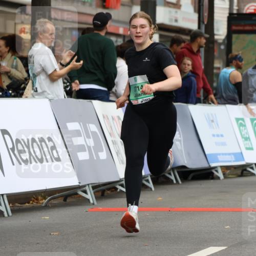 21.09.2025 - PSD Bank Halbmarathon Strokosch-Dieckow http://msf.ph/oto/8948647 21.09.2025 12:44:11 Ziel 1516, 3714, 3744 meine-sportfotos.de