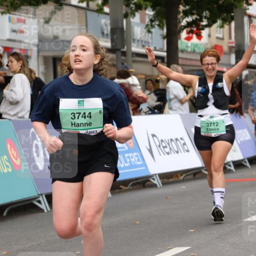 21.09.2025 - PSD Bank Halbmarathon Strokosch-Dieckow http://msf.ph/oto/8948660 21.09.2025 12:44:21 Ziel 1516, 3712, 3714, 3744, 3850 meine-sportfotos.de