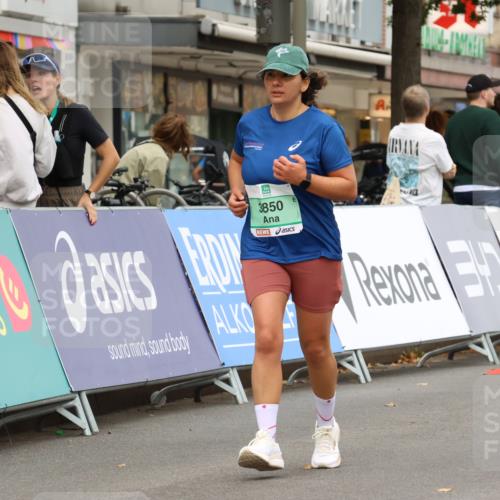 21.09.2025 - PSD Bank Halbmarathon Strokosch-Dieckow http://msf.ph/oto/8948679 21.09.2025 12:44:24 Ziel 1516, 3712, 3744, 3850 meine-sportfotos.de