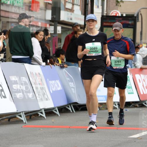 21.09.2025 - PSD Bank Halbmarathon Strokosch-Dieckow http://msf.ph/oto/8948725 21.09.2025 12:46:00 Ziel 1153, 3589, 3751 meine-sportfotos.de