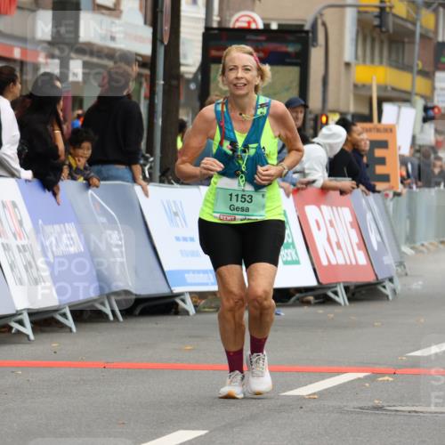 21.09.2025 - PSD Bank Halbmarathon Strokosch-Dieckow http://msf.ph/oto/8948738 21.09.2025 12:46:05 Ziel 1153, 3589, 3751 meine-sportfotos.de