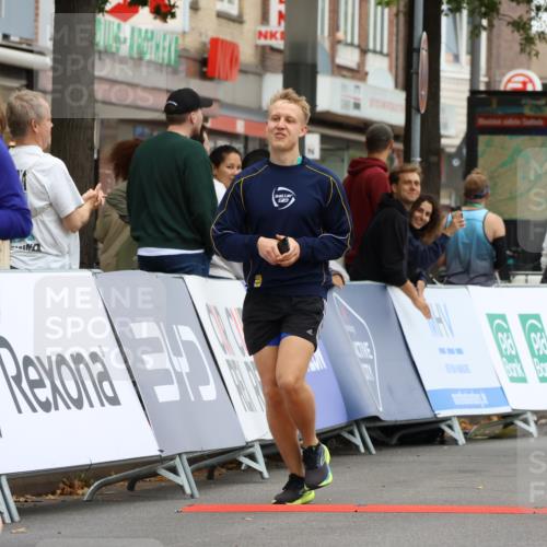 21.09.2025 - PSD Bank Halbmarathon Strokosch-Dieckow http://msf.ph/oto/8948759 21.09.2025 12:46:48 Ziel 3596, 3647, 3872 meine-sportfotos.de