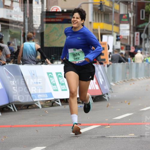 21.09.2025 - PSD Bank Halbmarathon Strokosch-Dieckow http://msf.ph/oto/8948805 21.09.2025 12:47:53 Ziel 1280, 1974, 3579 meine-sportfotos.de