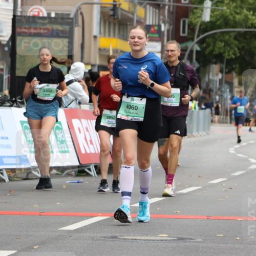 21.09.2025 - PSD Bank Halbmarathon Strokosch-Dieckow http://msf.ph/oto/8948863 21.09.2025 12:49:39 Ziel 1006, 3303, 3699, 3985, 3992, 4060 meine-sportfotos.de
