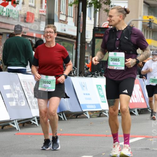 21.09.2025 - PSD Bank Halbmarathon Strokosch-Dieckow http://msf.ph/oto/8948872 21.09.2025 12:49:45 Ziel 1865, 3303, 3985, 3992, 4060 meine-sportfotos.de