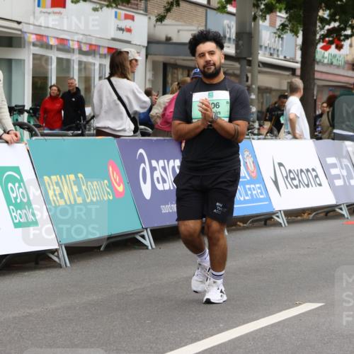 21.09.2025 - PSD Bank Halbmarathon Strokosch-Dieckow http://msf.ph/oto/8948924 21.09.2025 12:51:12 Ziel 2206 meine-sportfotos.de