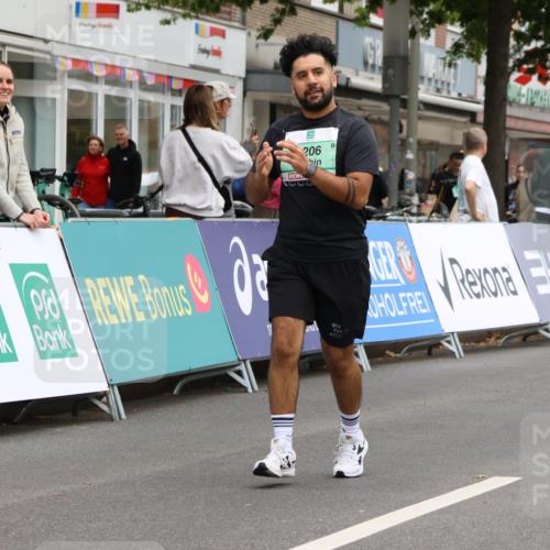 21.09.2025 - PSD Bank Halbmarathon Strokosch-Dieckow http://msf.ph/oto/8948926 21.09.2025 12:51:12 Ziel 2206 meine-sportfotos.de