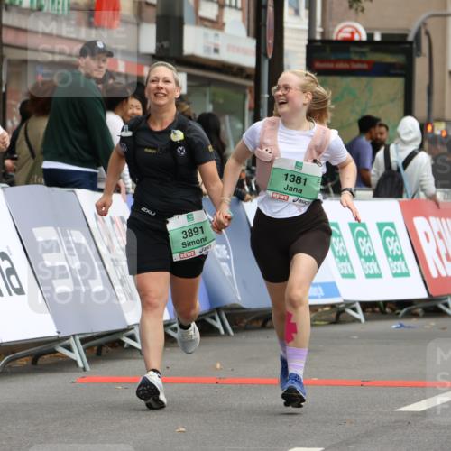21.09.2025 - PSD Bank Halbmarathon Strokosch-Dieckow http://msf.ph/oto/8948942 21.09.2025 12:51:32 Ziel 1381, 3891 meine-sportfotos.de