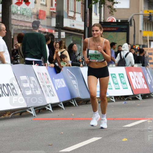 21.09.2025 - PSD Bank Halbmarathon Strokosch-Dieckow http://msf.ph/oto/8948952 21.09.2025 12:51:41 Ziel 1340, 1381, 3891 meine-sportfotos.de