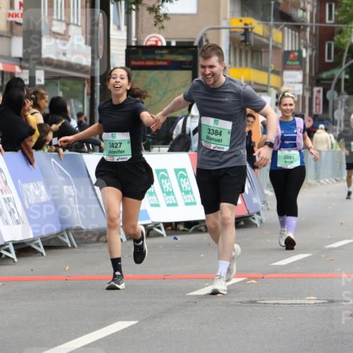 21.09.2025 - PSD Bank Halbmarathon Strokosch-Dieckow http://msf.ph/oto/8948982 21.09.2025 12:52:54 Ziel 3384, 3427, 3863, 3881 meine-sportfotos.de