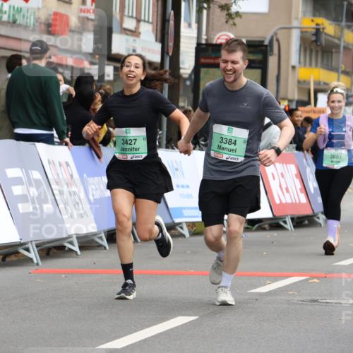 21.09.2025 - PSD Bank Halbmarathon Strokosch-Dieckow http://msf.ph/oto/8948993 21.09.2025 12:52:55 Ziel 3384, 3427, 3863, 3881 meine-sportfotos.de