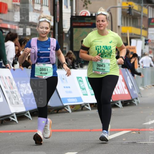 21.09.2025 - PSD Bank Halbmarathon Strokosch-Dieckow http://msf.ph/oto/8948998 21.09.2025 12:52:58 Ziel 3384, 3427, 3863, 3881 meine-sportfotos.de