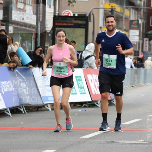 21.09.2025 - PSD Bank Halbmarathon Strokosch-Dieckow http://msf.ph/oto/8949043 21.09.2025 12:54:27 Ziel 1274, 3341, 3764, 3804, 3805 meine-sportfotos.de