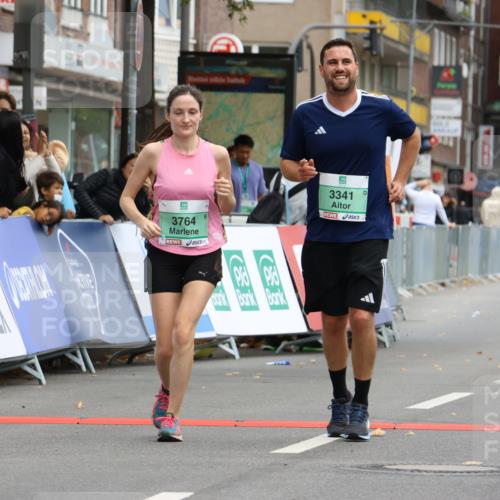 21.09.2025 - PSD Bank Halbmarathon Strokosch-Dieckow http://msf.ph/oto/8949048 21.09.2025 12:54:27 Ziel 1274, 3341, 3764, 3804, 3805 meine-sportfotos.de