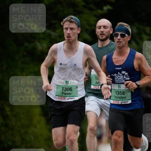 21.09.2025 - PSD Bank Halbmarathon Patografie http://msf.ph/oto/8949060 21.09.2025 09:46:50 Laufen 1306, 18, 1358 meine-sportfotos.de