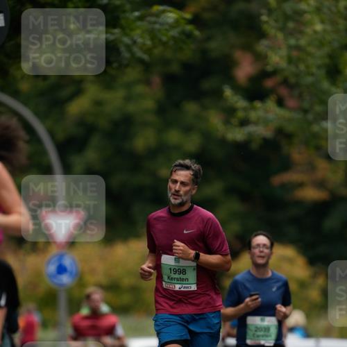 21.09.2025 - PSD Bank Halbmarathon Patografie http://msf.ph/oto/8949243 21.09.2025 10:02:11 Laufen 1998, 2039 meine-sportfotos.de