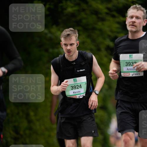 21.09.2025 - PSD Bank Halbmarathon Patografie http://msf.ph/oto/8949338 21.09.2025 10:17:08 Laufen 3924, 3932 meine-sportfotos.de
